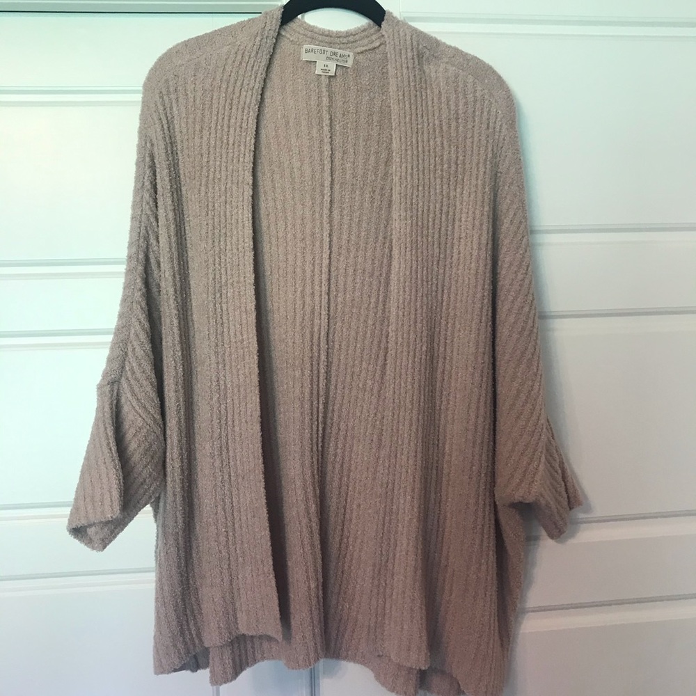 Cardi shrug